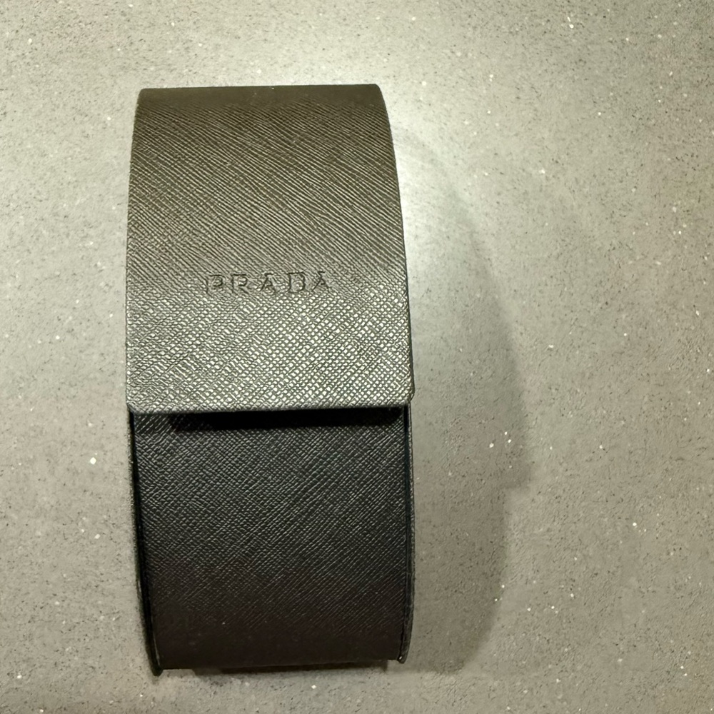 Prada Women's Pink Frame Sunglasses EUC - Picture 8 of 8